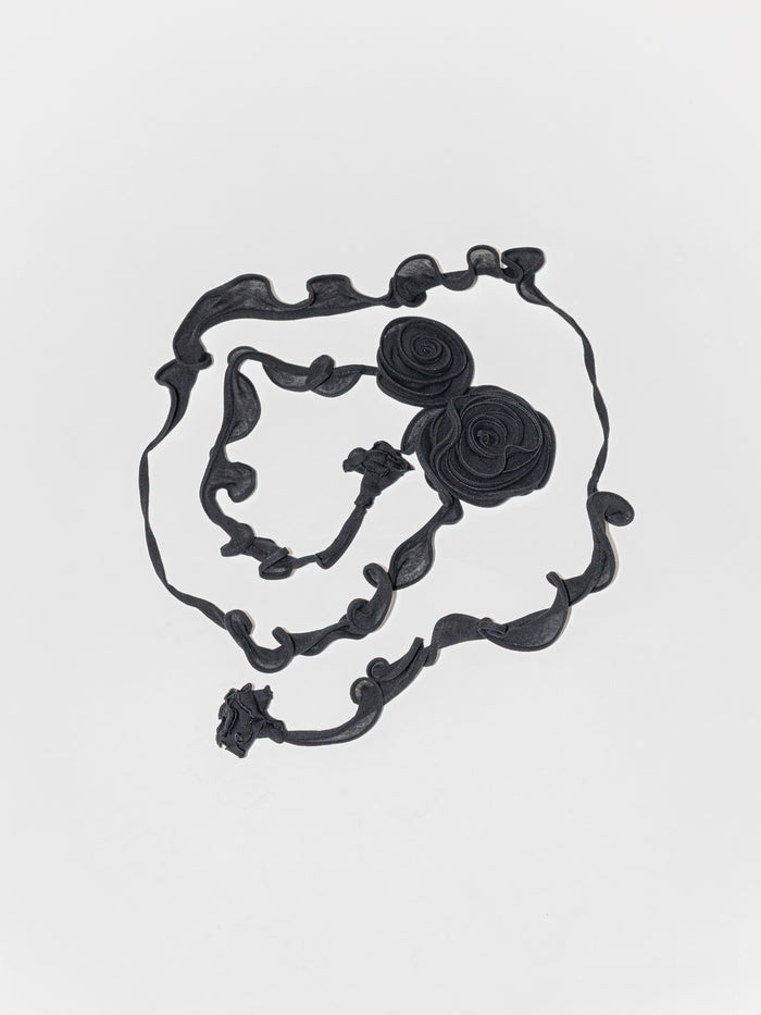 Gardenia Scarf Black