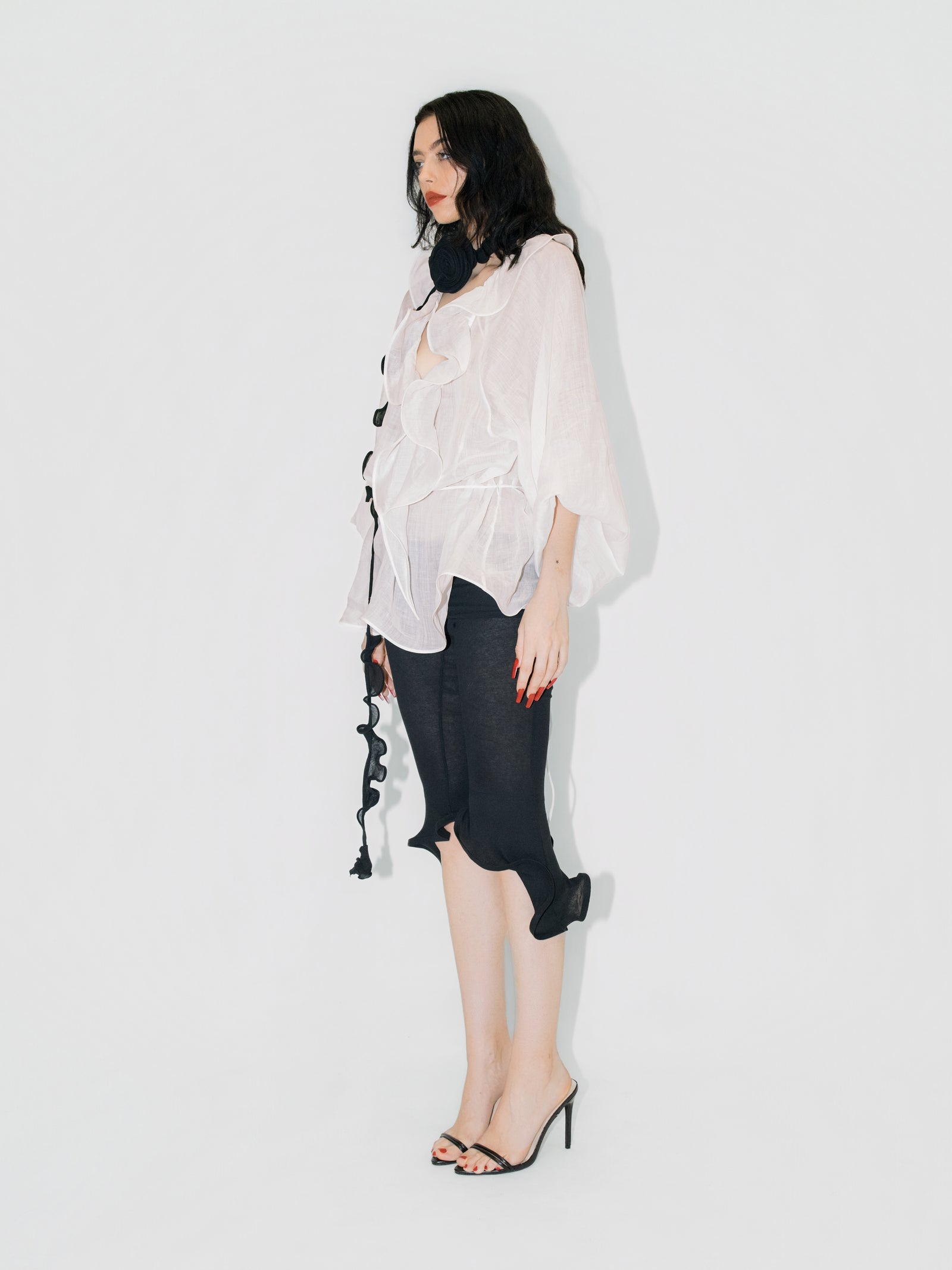 Gardenia Scarf Black
