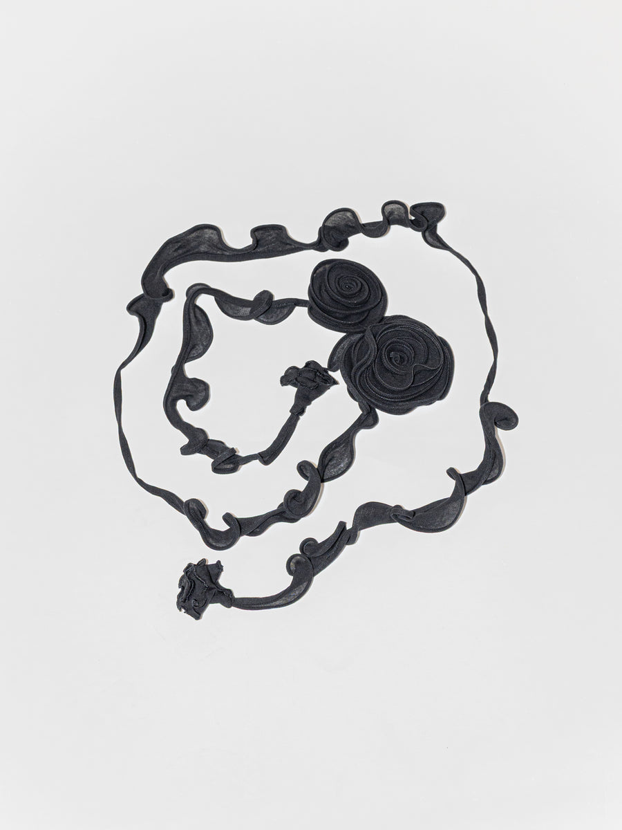 Gardenia Scarf Black