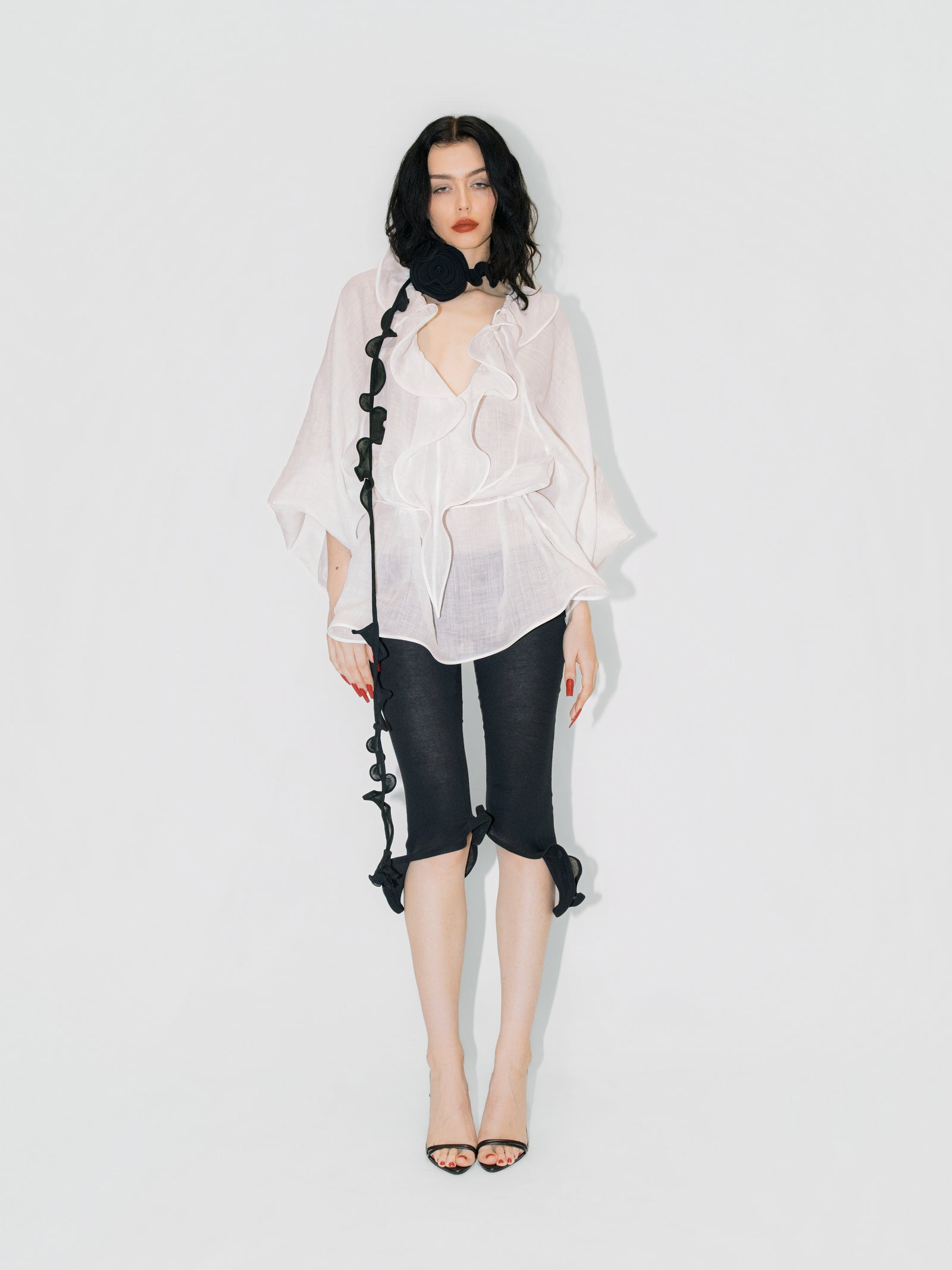 Gardenia Scarf Black
