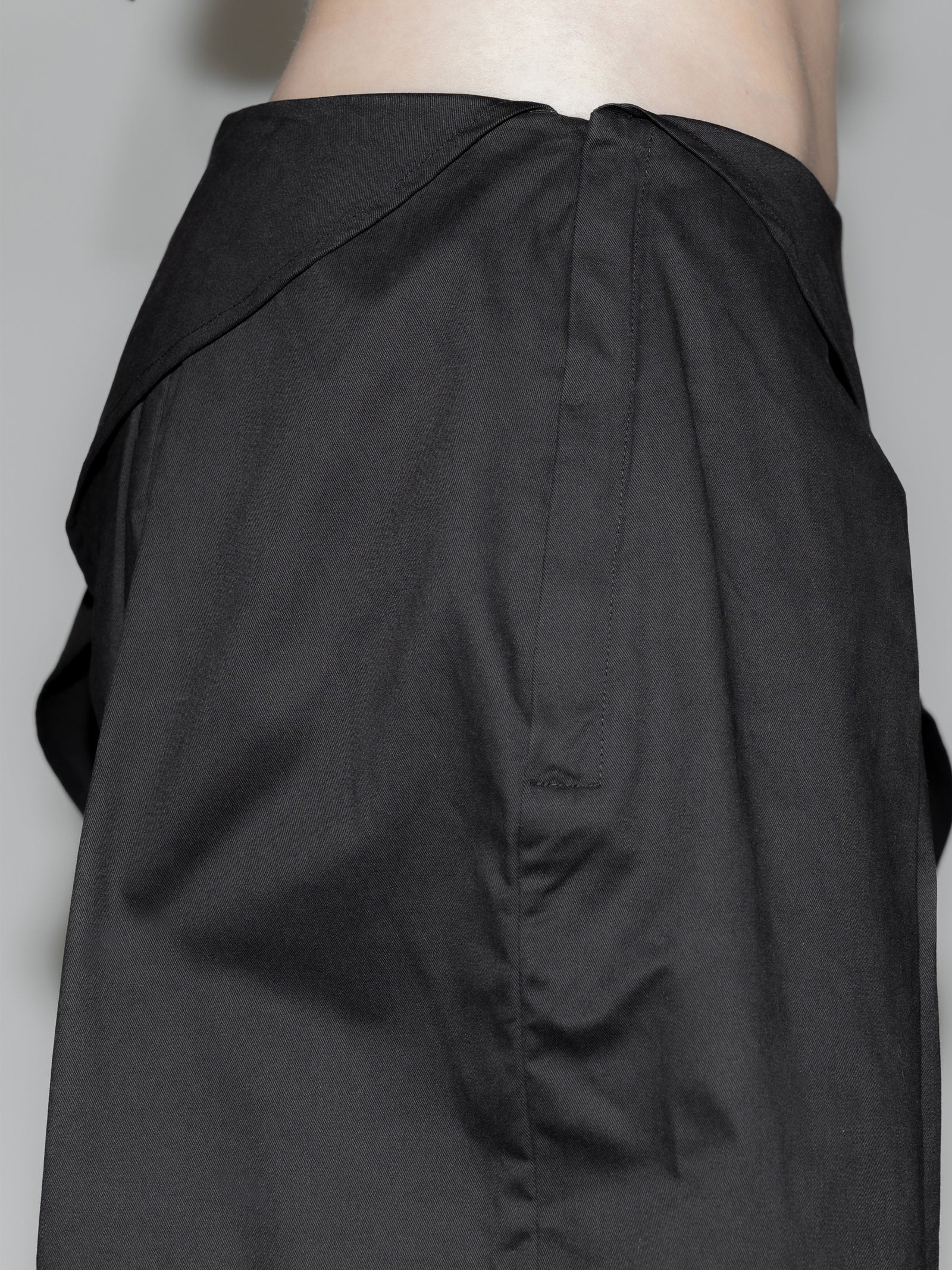 Bat Point Woven Pants